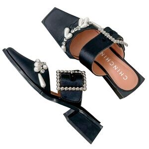 CHINCHIN Pearl Rhinestone Mule